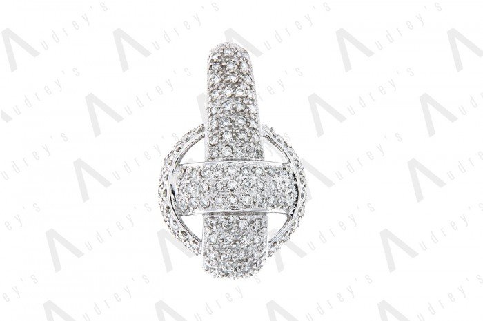 18 KARAT DIAMOND PENDANT