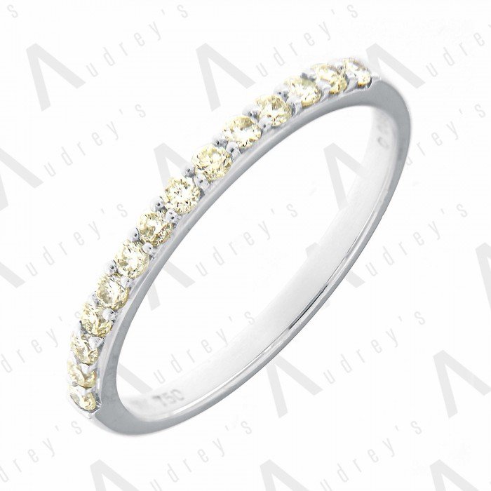 18K WHITE GOLD DIAMOND BAND