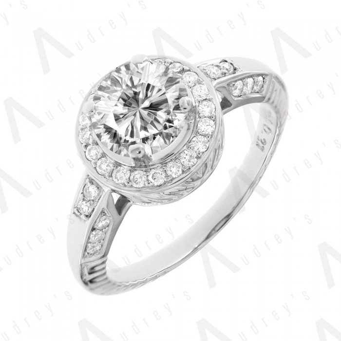 18 KARAT DIAMOND RING
