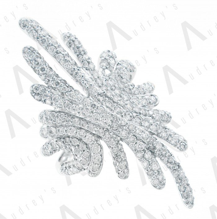 18 KARAT DIAMOND RING