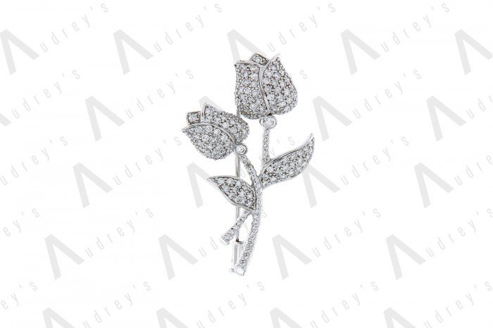 18 KARAT DIAMOND PENDANT