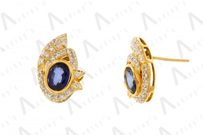 18 KARAT DIAMOND AND GEMSTONE EARRING