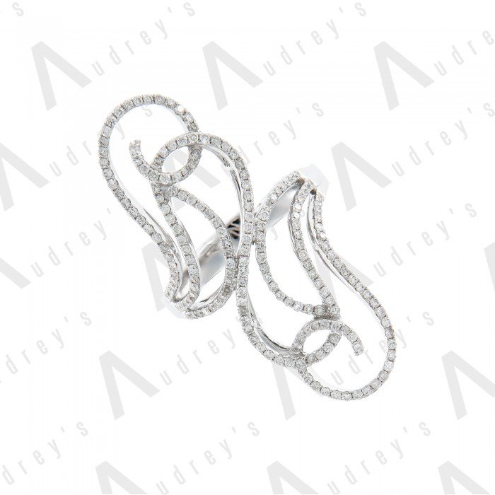 18 KARAT DIAMOND RING
