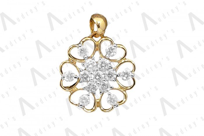 18 KARAT DIAMOND PENDANT