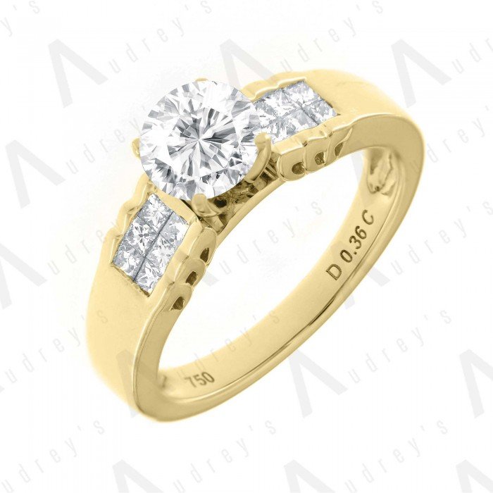 18K JANELLE DIAMOND RING 