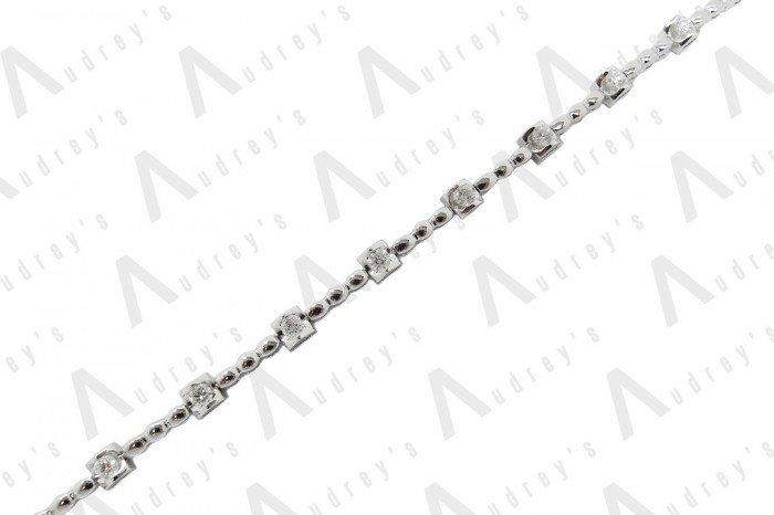 18 KARAT DIAMOND BRACELET