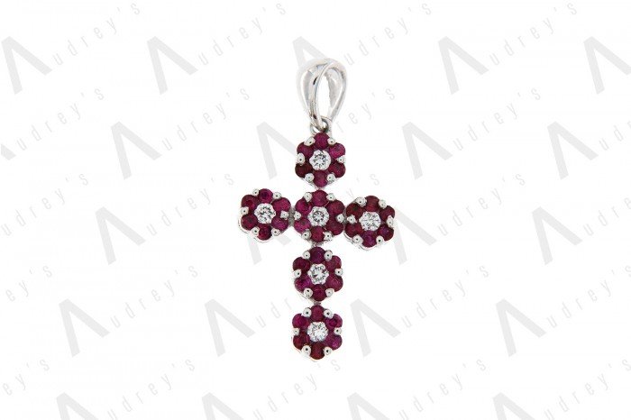 18 KARAT DIAMOND PENDANT