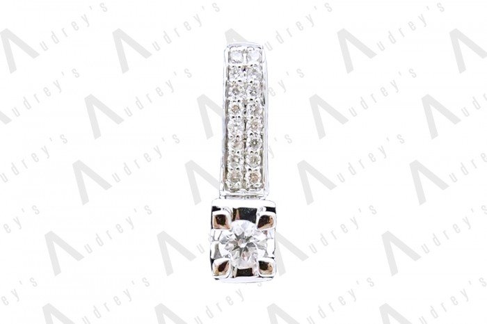 18 KARAT DIAMOND NECKLACE