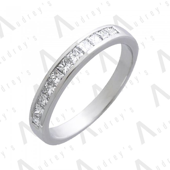 18K WHITE GOLD DIAMOND BAND