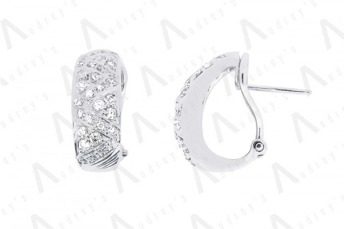 18 KARAT DIAMOND EARRING