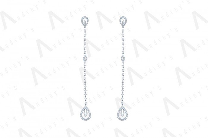 18 KARAT DIAMOND EARRING
