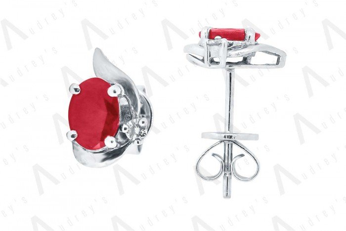 18 KARAT DIAMOND AND GEMSTONE EARRING