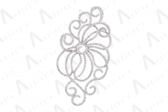 18 KARAT DIAMOND PENDANT
